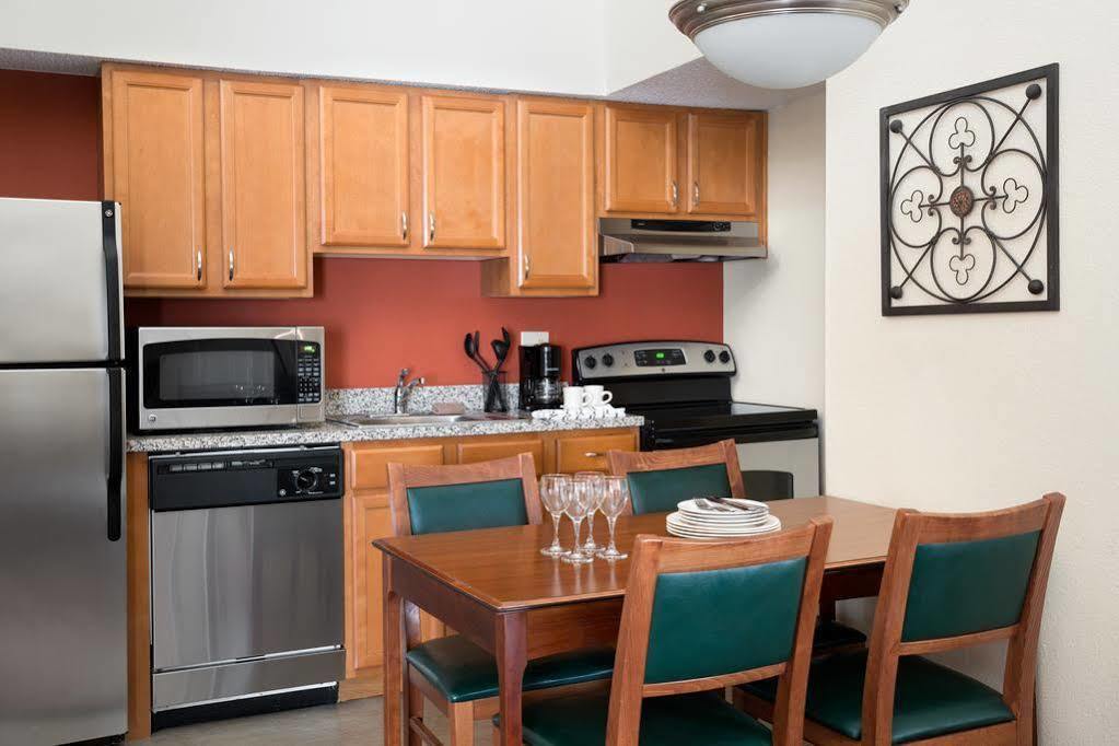 Residence Inn Kansas City Downtown/Union Hill 외부 사진